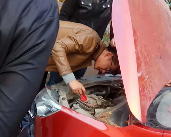 德宏学配汽车遥控钥匙